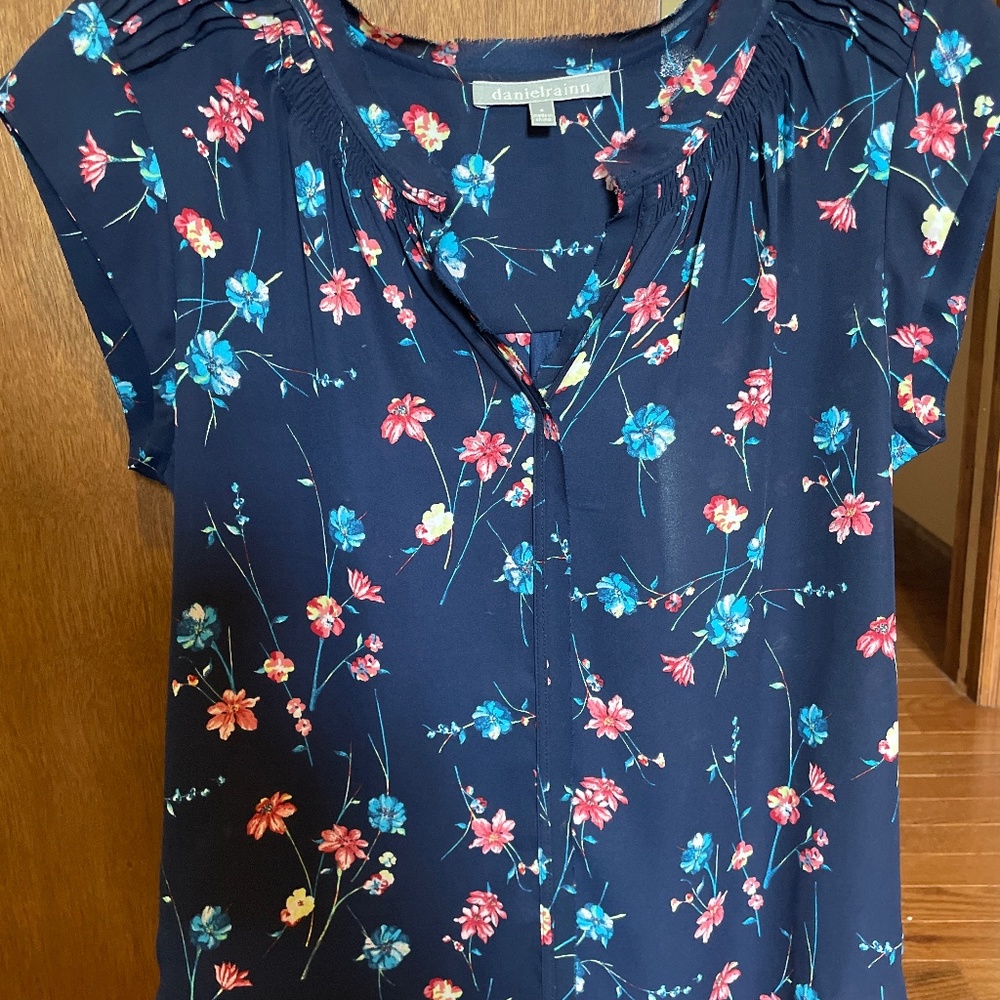 Daniel Rainn Bernal split neck Blouse